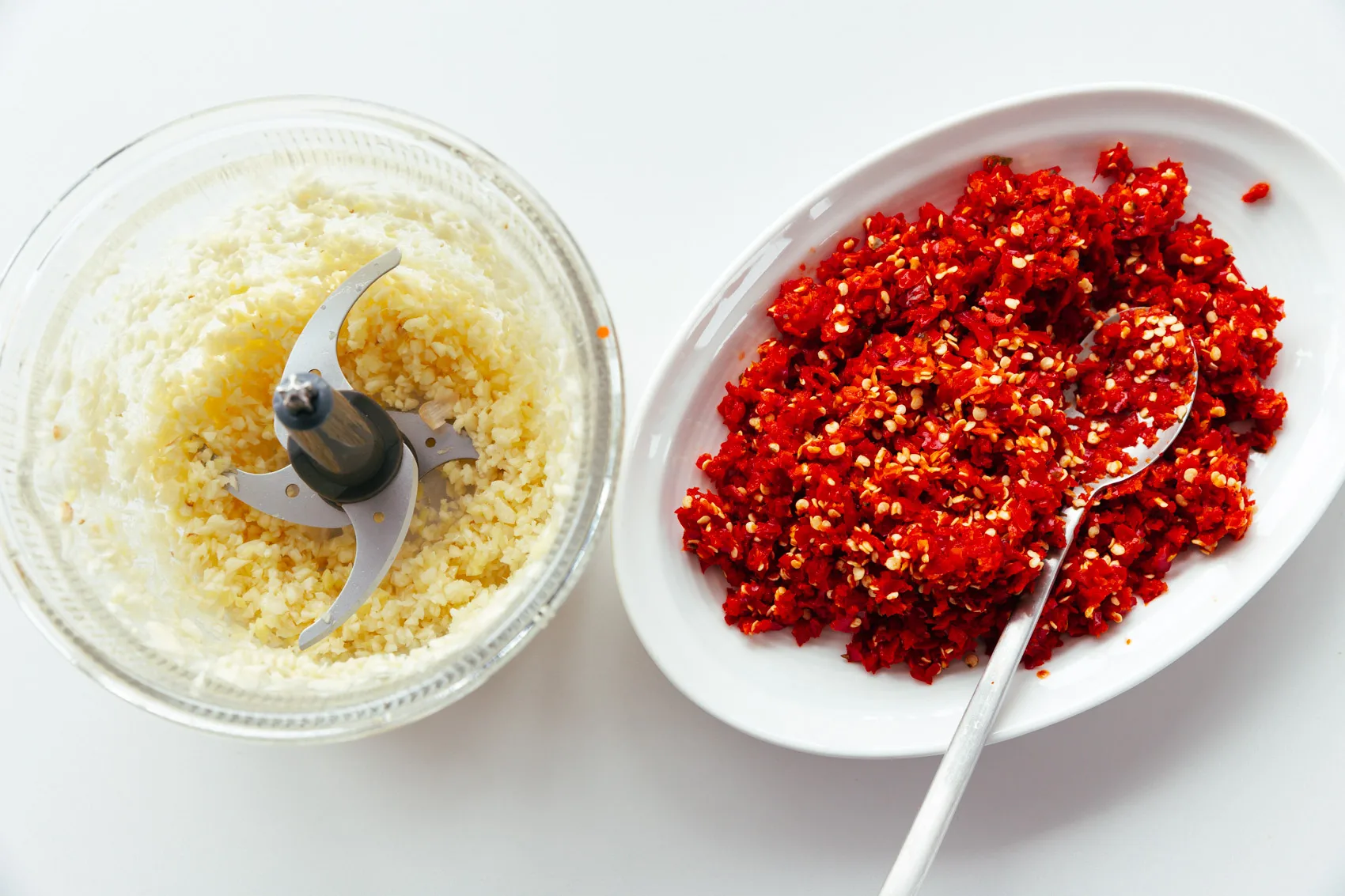 Chinese garlic chili sauce | chinasichuanfood.com