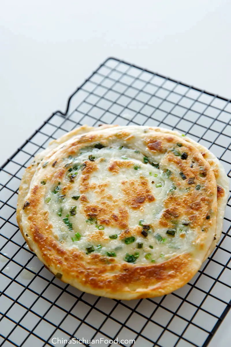 scallion pancakes|chinasichuanfood.com